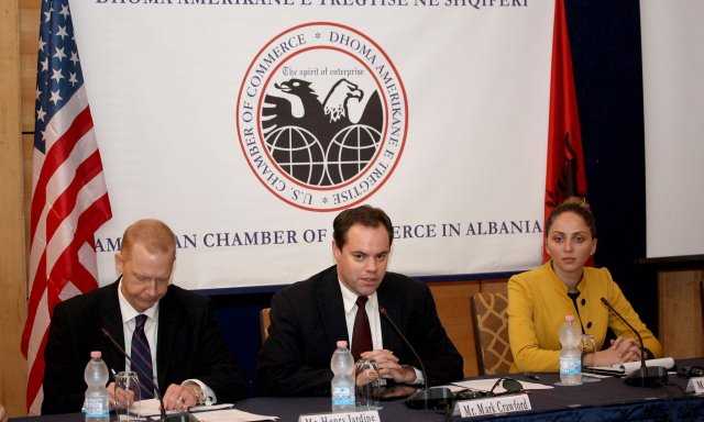 DHAT: Biznesi perballet me disa problematika, cmimin e references ne dogana dhe reduktimi i oreve